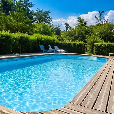 Chaleureux A Avec Piscine Partagee - 55 M² * Blaignac